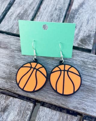 Basketboll ifylld i orange, 3D-printade örhängen