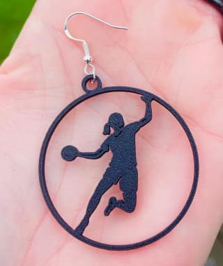 Handbollsskytt, 3D-printade örhängen